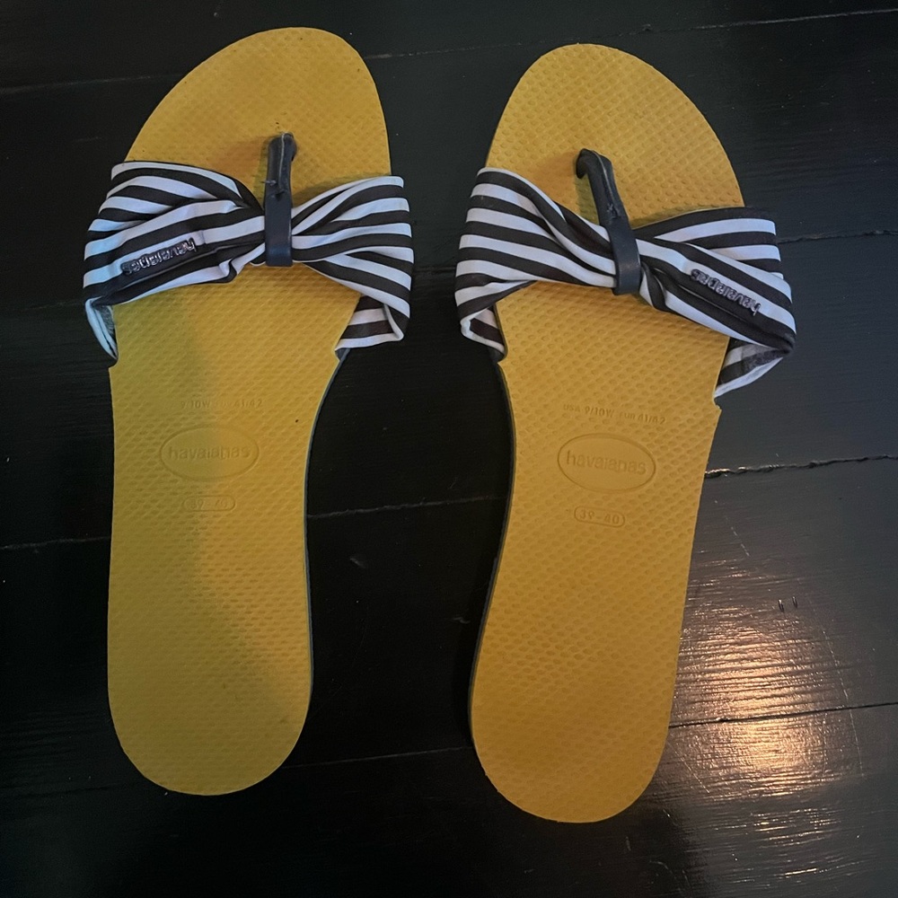 Havaianas Flio Flops Black/White stripe size 39/40 9/10